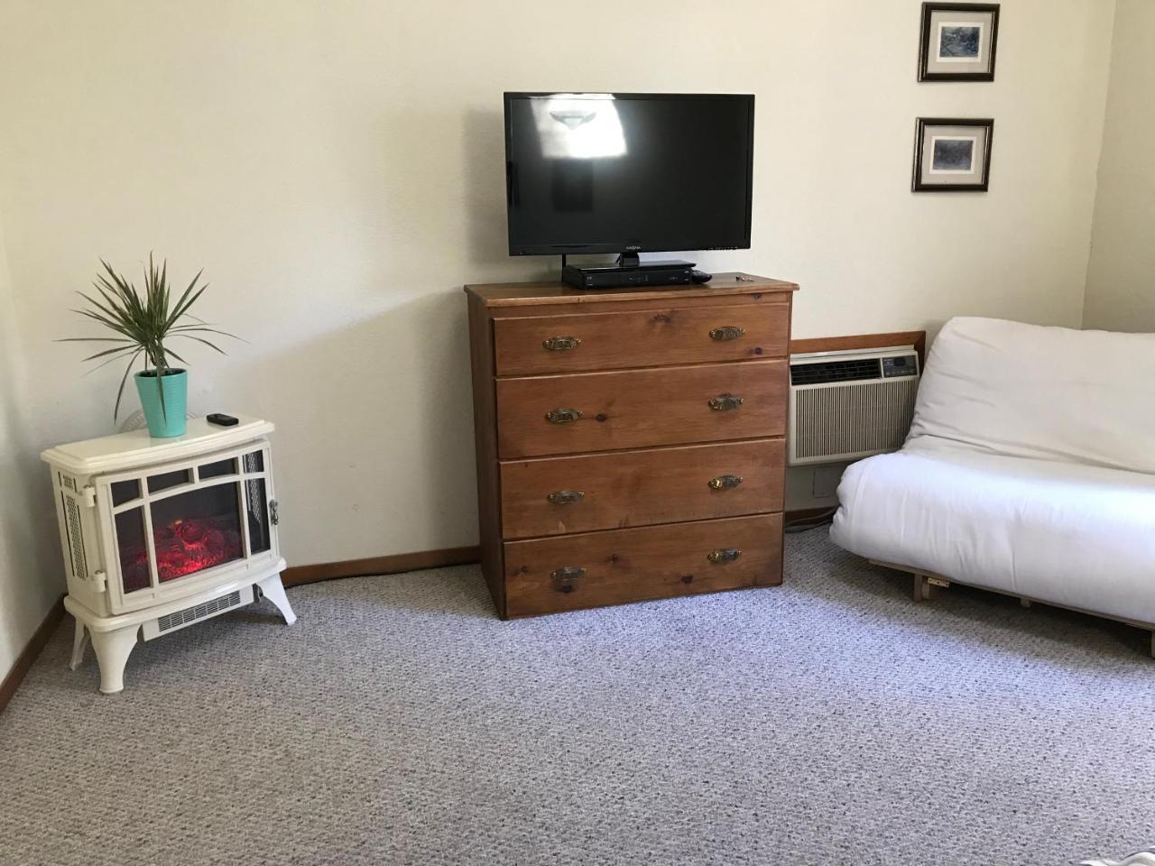미들타운 Backyard Garden Oasis B&B 외부 사진